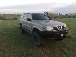 Beige Usata 2001 Nissan Patrol SUV | 18.900 €