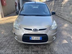 Beige Usata 2012 Hyundai i10 Classic Due volumi | 4500 € (Buon prezzo)