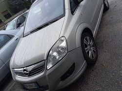 Beige Usata 2008 Opel Zafira Cosmo Monovolume | 1800 € (Ottimo prezzo)