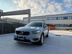 Blu/azzurro Usata 2018 Volvo XC40 R-Design SUV | 23.500 € (Buon prezzo)