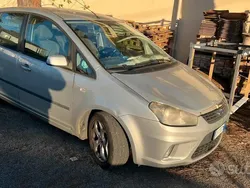 Usata 2008 Ford C-MAX Monovolume | 490 €