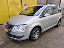 Grigio Usata 2007 VW Touran Highline Monovolume | 4400 € (Cara)