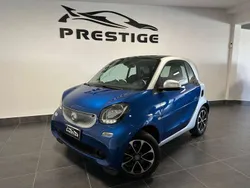Blu/azzurro Usata 2015 Smart ForTwo Coupé Passion Due volumi | 9300 € (Buon prezzo)