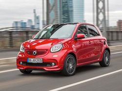 Rosso Usata 2018 Smart ForFour Brabus Xclusive Due volumi | 17.800 € (Molto cara)