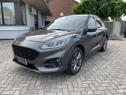 Grigio Usata 2021 Ford Kuga ST-Line SUV | 17.990 € (Buon prezzo)
