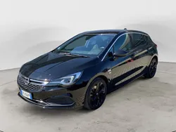 Nero Usata 2017 Opel Astra OPC Tre volumi | 13.900 € (Molto cara)