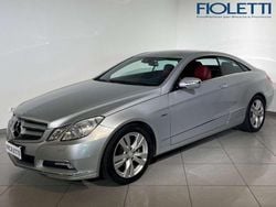 Argento Usata 2009 Mercedes E250 Avantgarde Coupé | 14.900 € (Cara)