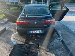 Nero Usata 2005 Renault 19 Tre volumi | 2000 €