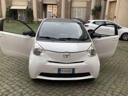 Usata 2011 Toyota iQ Sol Due volumi | 7990 € (Cara)