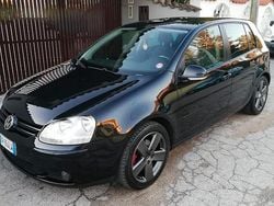 Nero Usata 2008 VW Golf V Tre volumi | 4250 € (Buon prezzo)