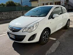 Usata 2011 Opel Corsa Sport Due volumi | 2500 € (Buon prezzo)