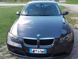 Grigio Usata 2008 BMW 320 Station wagon | 2900 € (Buon prezzo)