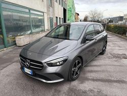 Grigio Usata 2022 Mercedes B180 Monovolume | 28.000 € (Cara)