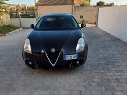 Nero Usata 2013 Alfa Romeo Giulietta Tre volumi | 5000 €