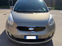 Oro Usata 2013 Kia Venga Due volumi | 4500 € (Buon prezzo)