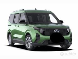 Verde Usata 2025 Ford Tourneo Titanium Monovolume | 23.700 € (Super prezzo)