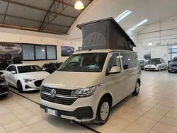 Beige Usata 2022 VW Multivan Beach Tre volumi | 53.000 € (Ottimo prezzo)