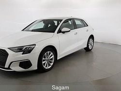 Bianco Usata 2022 Audi A3 Business Tre volumi | 24.900 € (Buon prezzo)