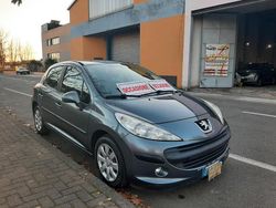 Grigio Usata 2010 Peugeot 207 Tre volumi | 3999 € (Cara)