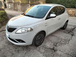 Grigio Usata 2016 Lancia Ypsilon Due volumi | 7900 € (Cara)