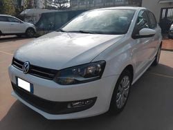 Bianco Usata 2011 VW Polo Tre volumi | 4600 € (Buon prezzo)
