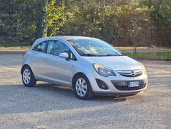 Argento Usata 2015 Opel Corsa Tre volumi | 6400 € (Buon prezzo)