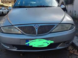 Usata 2003 Lancia Ypsilon Due volumi | 400 €