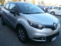 Argento Usata 2016 Renault Captur SUV | 10.400 € (Cara)