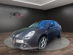 Marrone Usata 2012 Alfa Romeo Giulietta Exclusive Tre volumi | 4900 € (Buon prezzo)