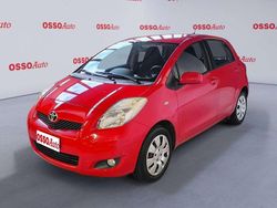 Rosso Usata 2009 Toyota Yaris Tre volumi | 2800 € (Buon prezzo)