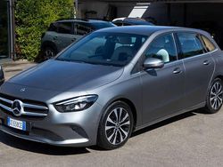 Vernice opaca Usata 2021 Mercedes B180 Business Monovolume | 25.800 € (Molto cara)