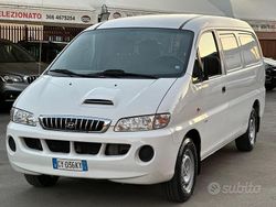 Bianco Usata 2005 Hyundai H-1 Style Furgone | 3799 €