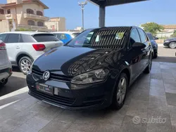 Grigio Usata 2013 VW Golf VII Highline Tre volumi | 8890 € (Ottimo prezzo)