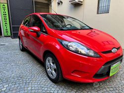 Rosso Usata 2010 Ford Fiesta Due volumi | 5100 € (Buon prezzo)