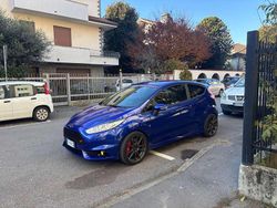 Blu/azzurro Usata 2015 Ford Fiesta ST Tre volumi | 10.000 € (Buon prezzo)
