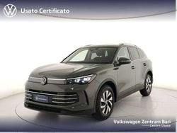 Verde Usata 2024 VW Tiguan Elegance SUV | 38.950 €