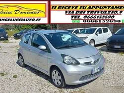 Grigio Usata 2007 Toyota Aygo Due volumi | 3700 € (Buon prezzo)