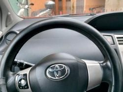 Nero Usata 2009 Toyota Yaris Due volumi | 3800 € (Cara)