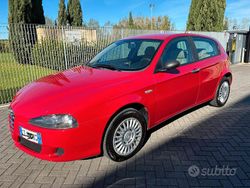 Rosso Usata 2005 Alfa Romeo 147 Due volumi | 2900 € (Cara)