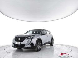 Grigio Usata 2021 Peugeot 2008 Active SUV | 13.500 € (Buon prezzo)