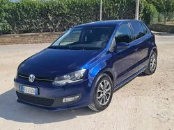 Usata 2014 VW Polo Tre volumi | 6400 € (Ottimo prezzo)