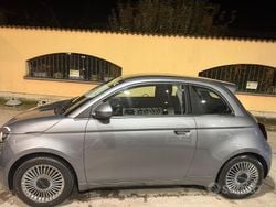 Grigio Usata 2023 Fiat 500e Due volumi | 13.800 €