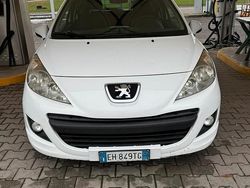 Usata 2011 Peugeot 207 | 3300 € (Cara)