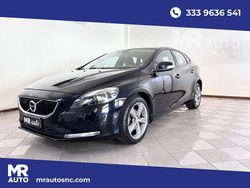 Nero Usata 2018 Volvo V40 Momentum Station wagon | 9900 € (Ottimo prezzo)