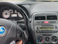 Nero Usata 2007 Fiat Grande Punto Sport Due volumi | 2300 € (Buon prezzo)