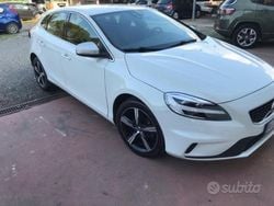 Bianco Usata 2017 Volvo V40 R-Design Station wagon | 14.500 € (Buon prezzo)