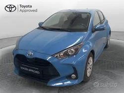 Blu Usata 2021 Toyota Yaris Active Due volumi | 11.400 € (Buon prezzo)