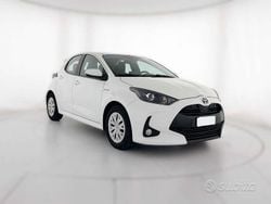 Non specificato Usata 2021 Toyota Yaris Hybrid Business Edition Tre volumi | 17.990 € (Buon prezzo)