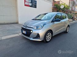 Grigio Usata 2018 Hyundai i10 Style Due volumi | 6290 € (Ottimo prezzo)