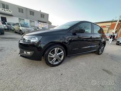 Nero Usata 2014 VW Polo Tre volumi | 8000 € (Buon prezzo)